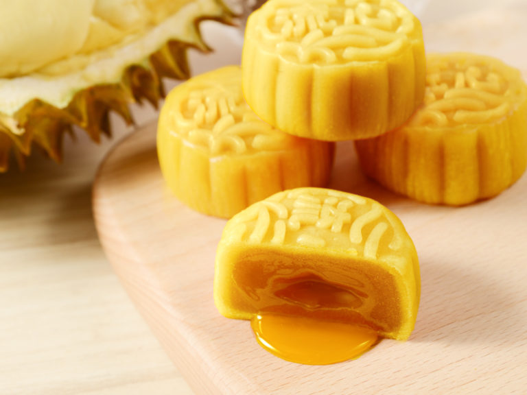 10 Durian Mooncakes Trending In Singapore With Real Gold